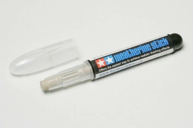 Tamiya weathering stick, Light earth