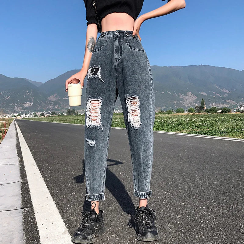 Weekend Comfort High Waist Boyfriend Jeans