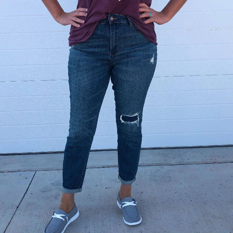 Light Fit Judy Blue Highrise Boyfriend Jeans