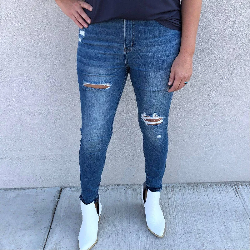 Breezy Comfort Judy Blue Distressed Skinny Jeans
